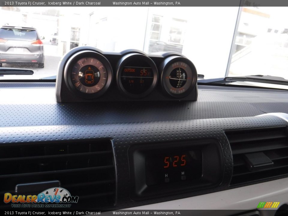 2013 Toyota FJ Cruiser Iceberg White / Dark Charcoal Photo #20