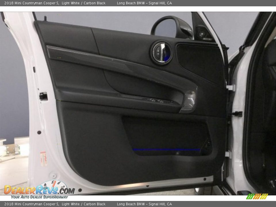 Door Panel of 2018 Mini Countryman Cooper S Photo #21