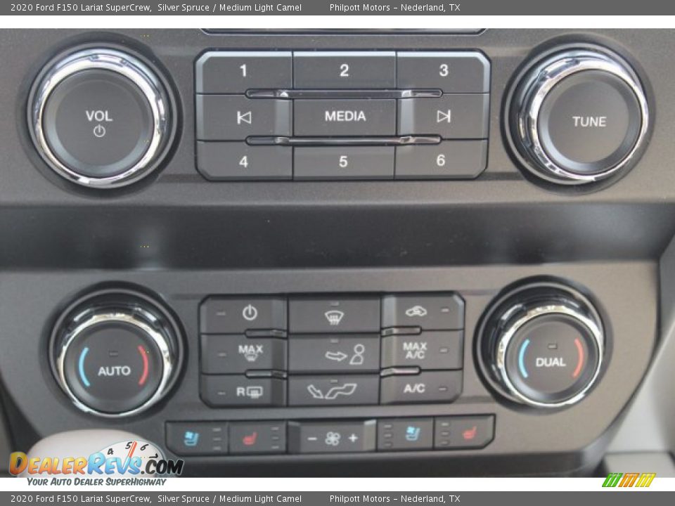 Controls of 2020 Ford F150 Lariat SuperCrew Photo #18