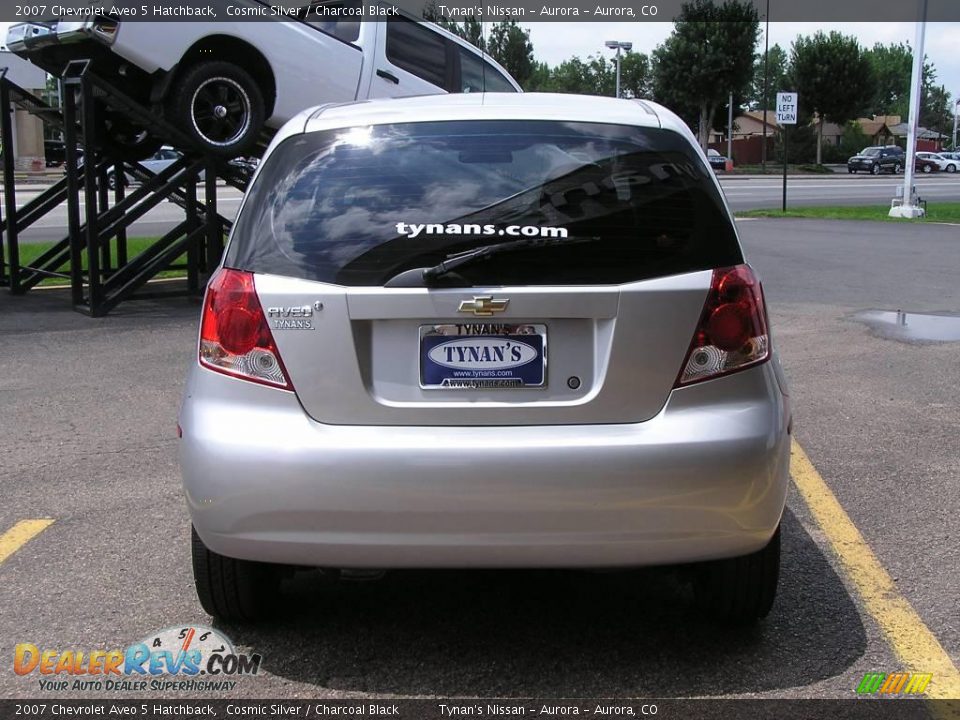 2007 Chevrolet Aveo 5 Hatchback Cosmic Silver / Charcoal Black Photo #5