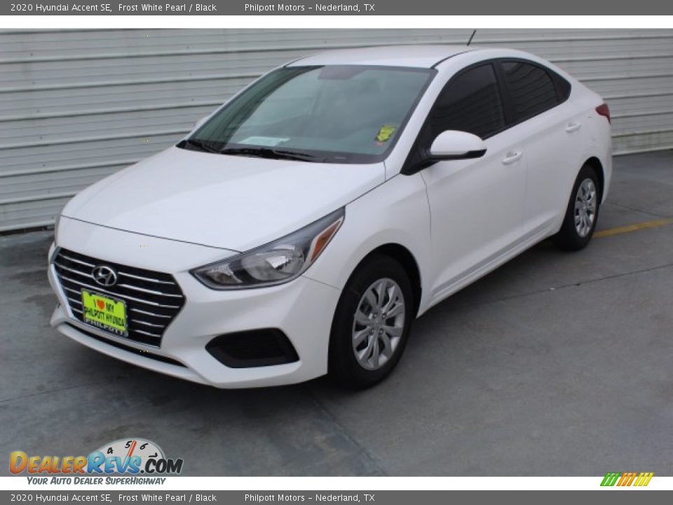2020 Hyundai Accent SE Frost White Pearl / Black Photo #4