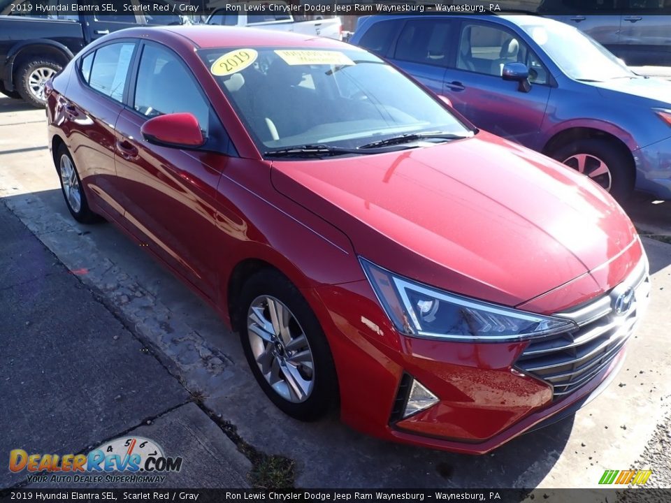 2019 Hyundai Elantra SEL Scarlet Red / Gray Photo #5