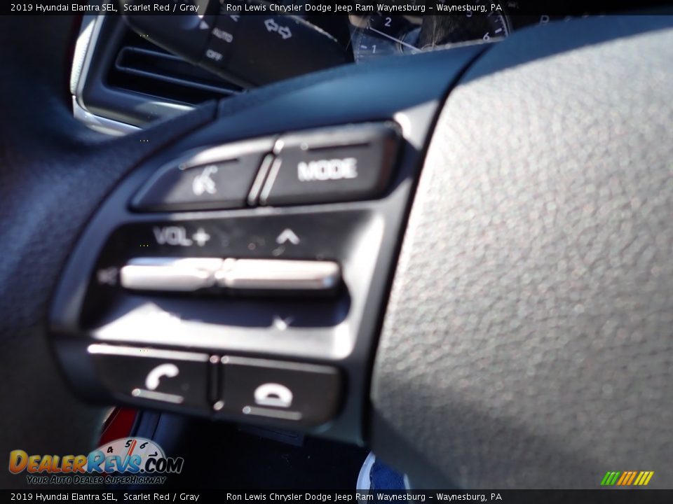 2019 Hyundai Elantra SEL Scarlet Red / Gray Photo #17