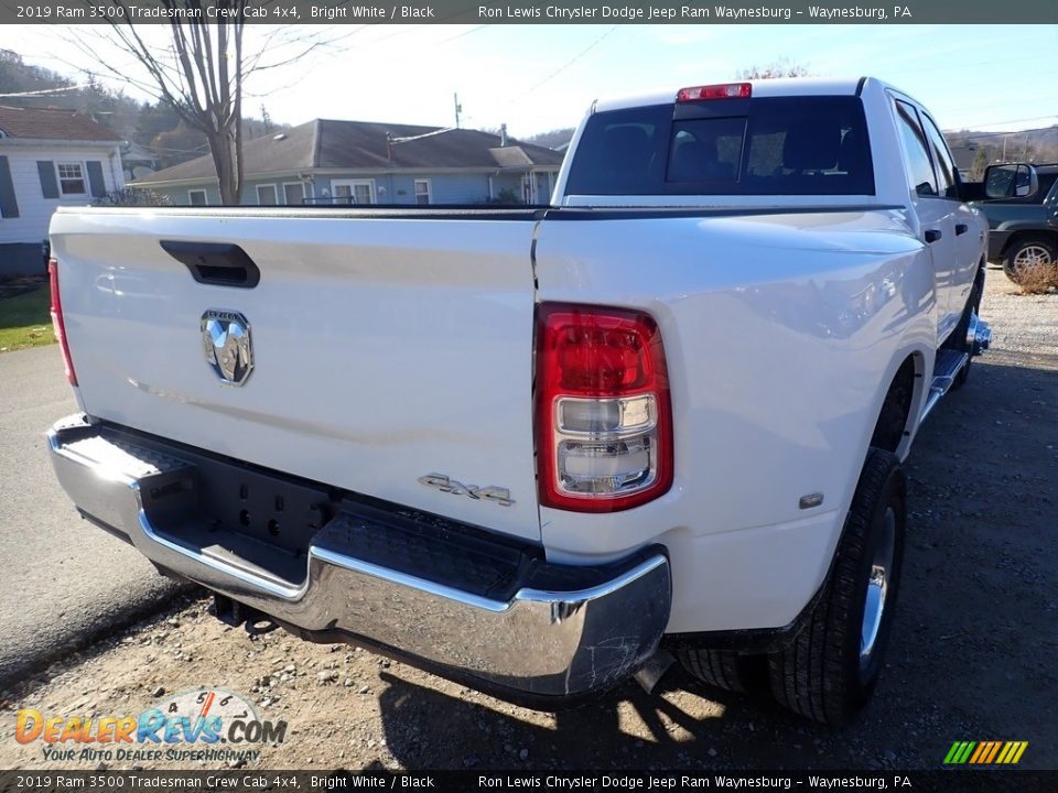 2019 Ram 3500 Tradesman Crew Cab 4x4 Bright White / Black Photo #5