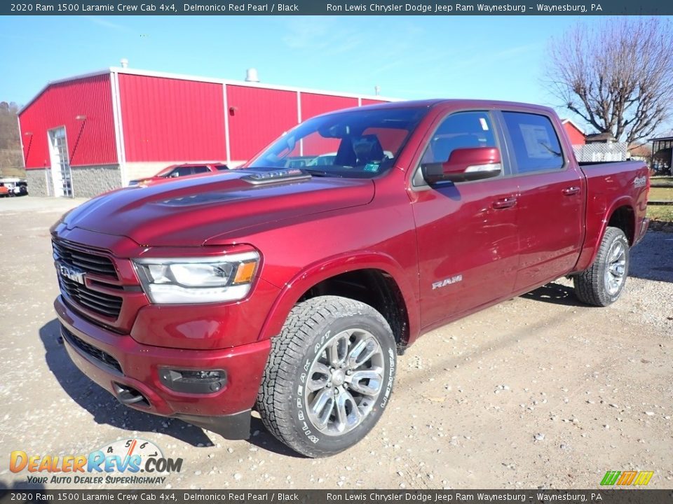 Front 3/4 View of 2020 Ram 1500 Laramie Crew Cab 4x4 Photo #1