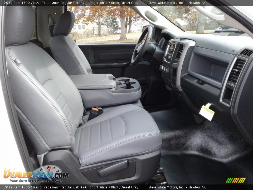 2019 Ram 1500 Classic Tradesman Regular Cab 4x4 Bright White / Black/Diesel Gray Photo #14