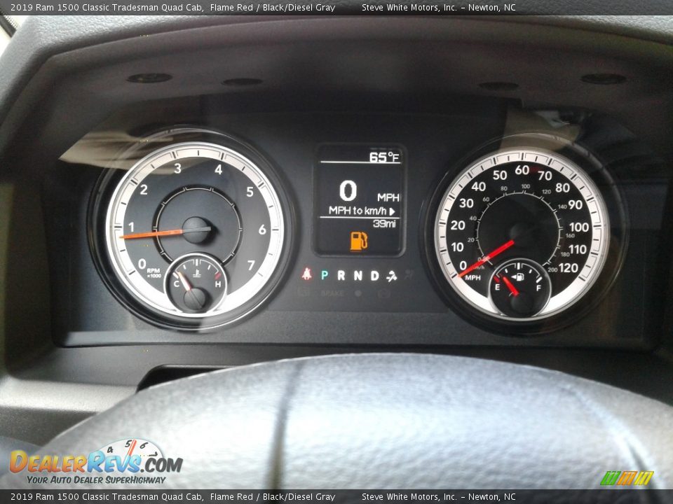 2019 Ram 1500 Classic Tradesman Quad Cab Flame Red / Black/Diesel Gray Photo #17