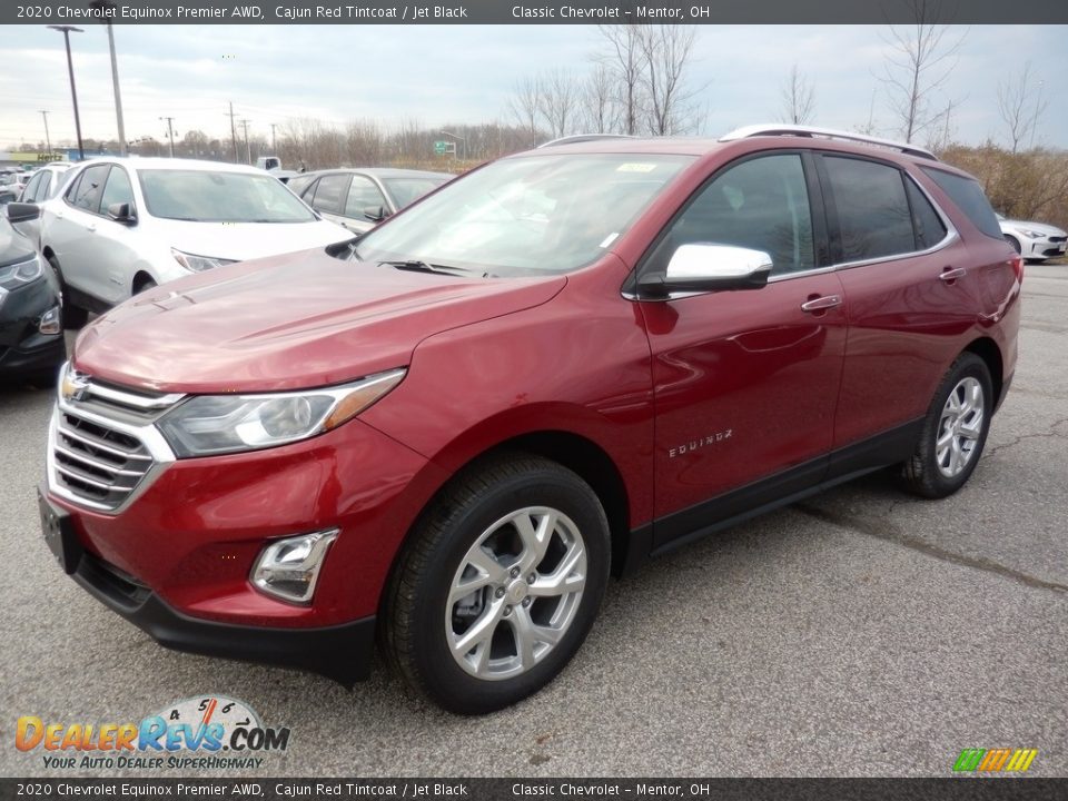 Front 3/4 View of 2020 Chevrolet Equinox Premier AWD Photo #1