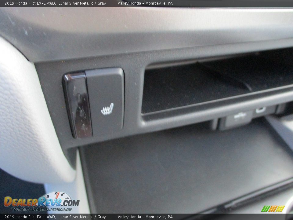 2019 Honda Pilot EX-L AWD Lunar Silver Metallic / Gray Photo #17