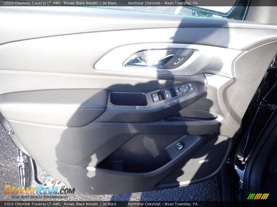 2020 Chevrolet Traverse LT AWD Mosaic Black Metallic / Jet Black Photo #16