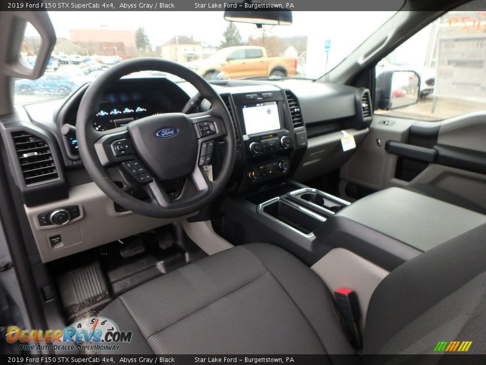 Black Interior - 2019 Ford F150 STX SuperCab 4x4 Photo #15