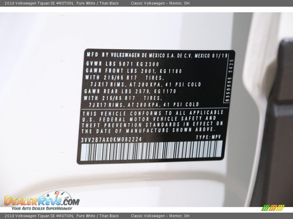 2019 Volkswagen Tiguan SE 4MOTION Pure White / Titan Black Photo #18