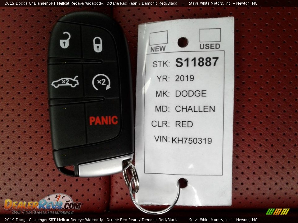 2019 Dodge Challenger SRT Hellcat Redeye Widebody Octane Red Pearl / Demonic Red/Black Photo #35