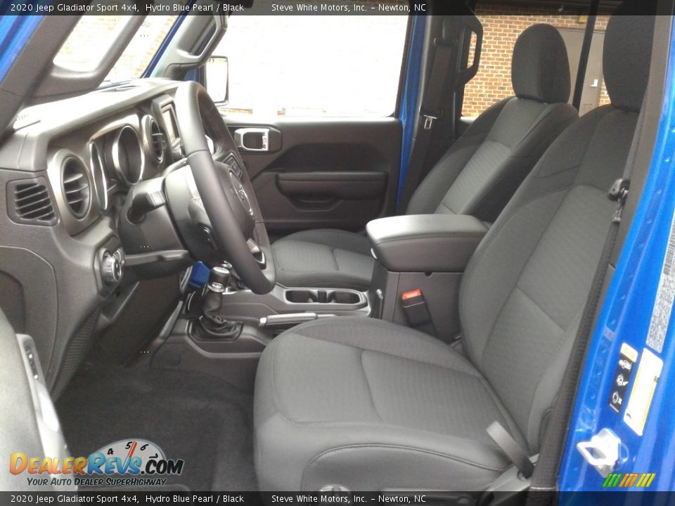 Front Seat of 2020 Jeep Gladiator Sport 4x4 Photo #10