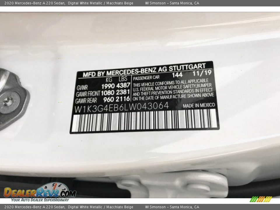 2020 Mercedes-Benz A 220 Sedan Digital White Metallic / Macchiato Beige Photo #11