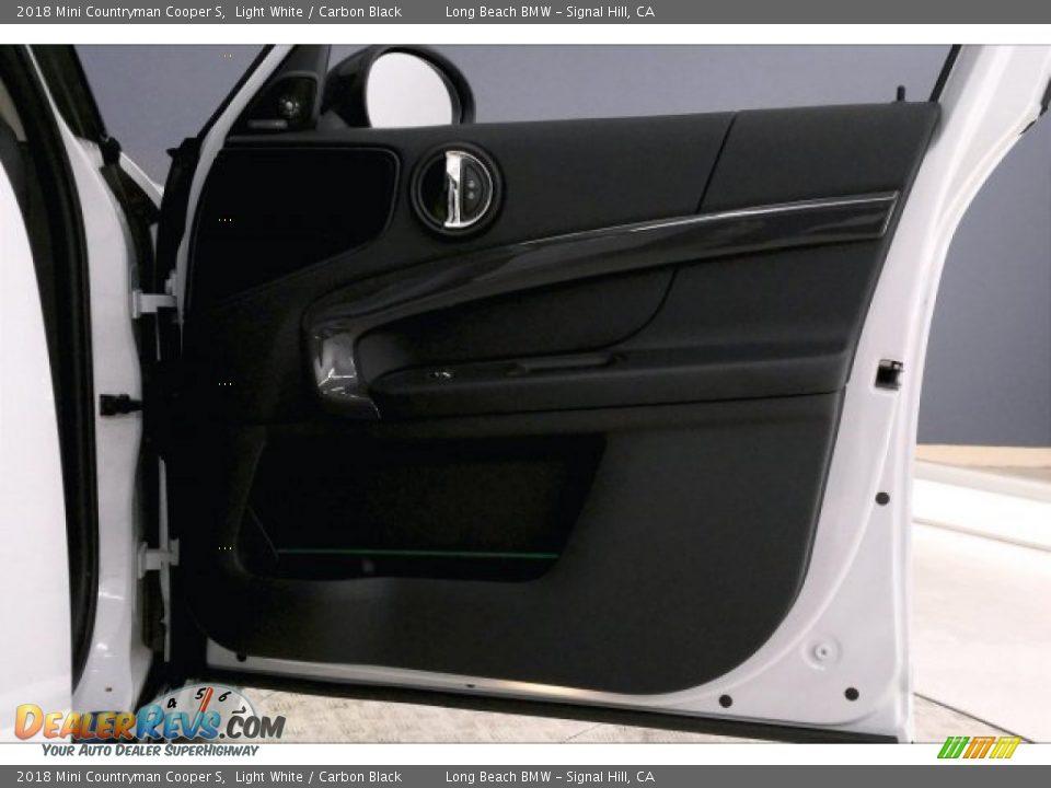Door Panel of 2018 Mini Countryman Cooper S Photo #26