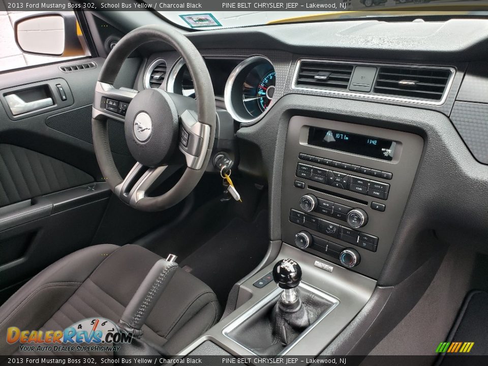 Dashboard of 2013 Ford Mustang Boss 302 Photo #3