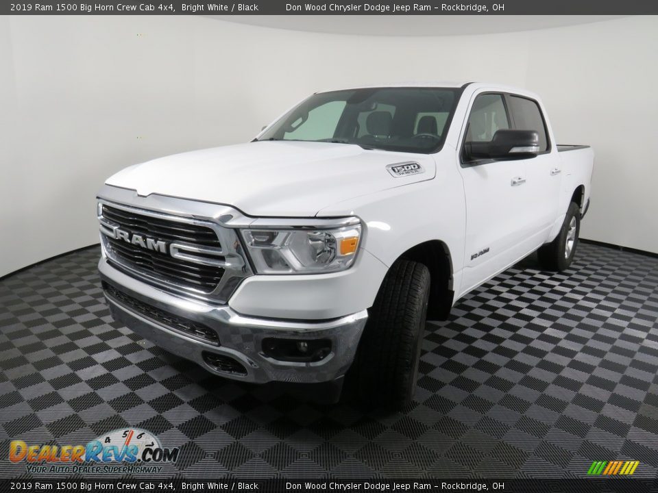 2019 Ram 1500 Big Horn Crew Cab 4x4 Bright White / Black Photo #9