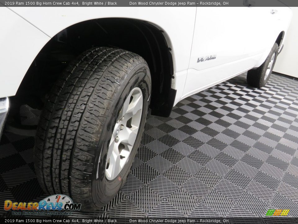 2019 Ram 1500 Big Horn Crew Cab 4x4 Bright White / Black Photo #10
