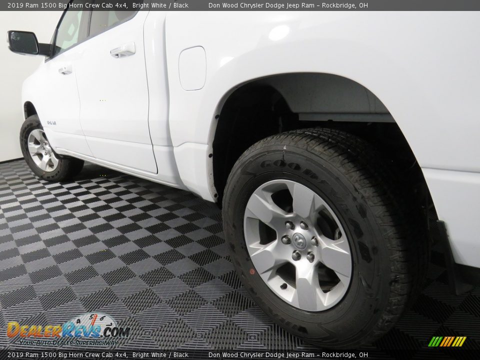2019 Ram 1500 Big Horn Crew Cab 4x4 Bright White / Black Photo #11