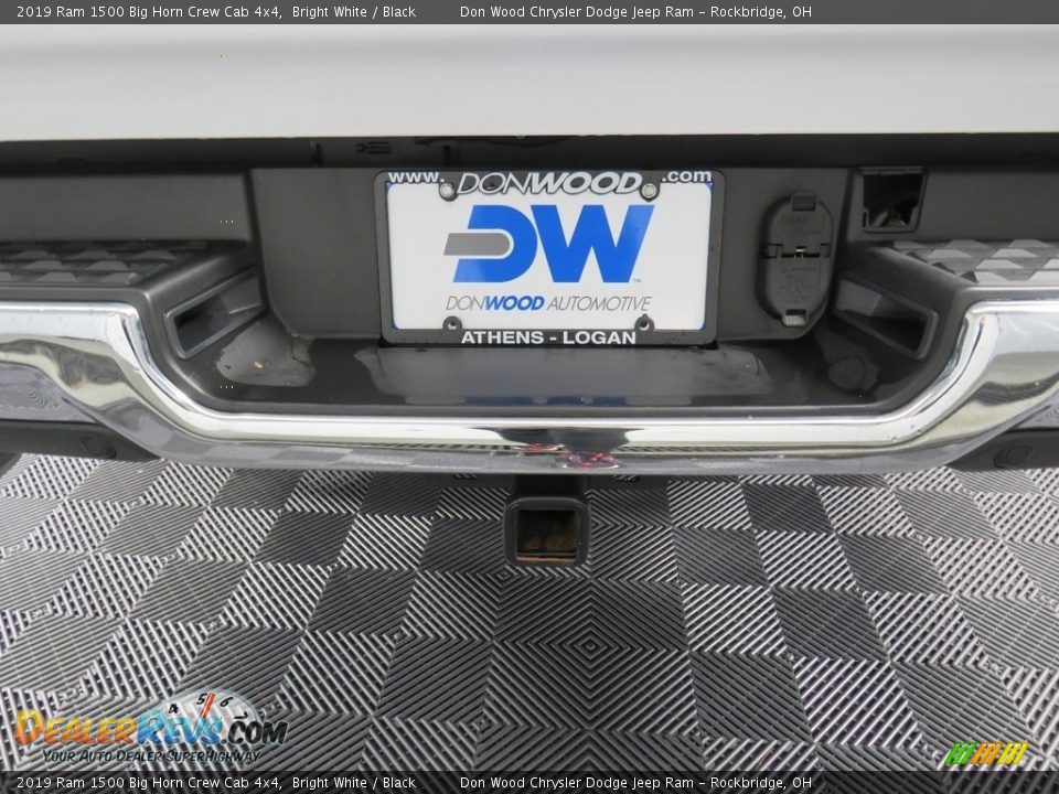 2019 Ram 1500 Big Horn Crew Cab 4x4 Bright White / Black Photo #14