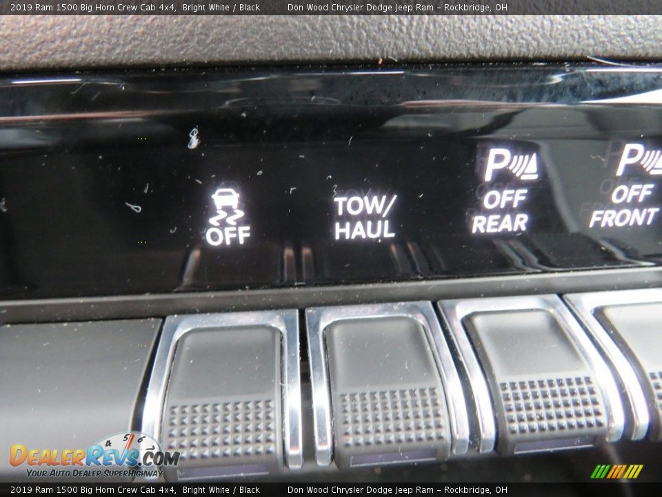 2019 Ram 1500 Big Horn Crew Cab 4x4 Bright White / Black Photo #27