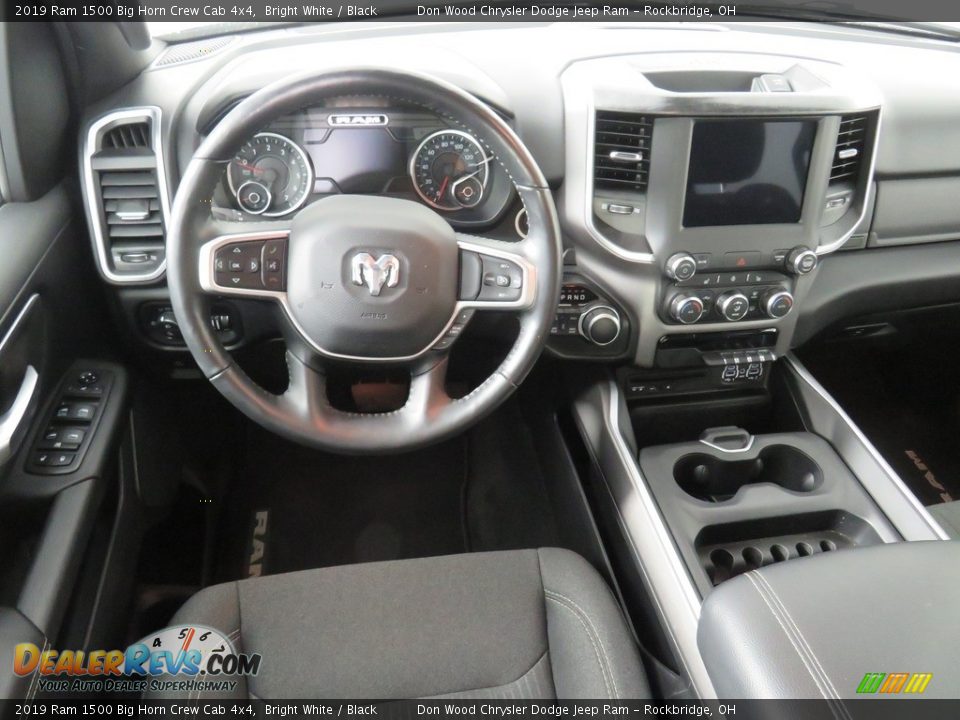 2019 Ram 1500 Big Horn Crew Cab 4x4 Bright White / Black Photo #35