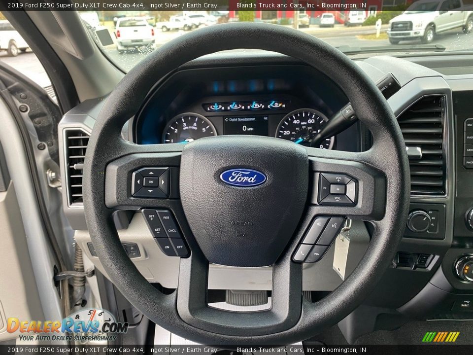 2019 Ford F250 Super Duty XLT Crew Cab 4x4 Ingot Silver / Earth Gray Photo #13