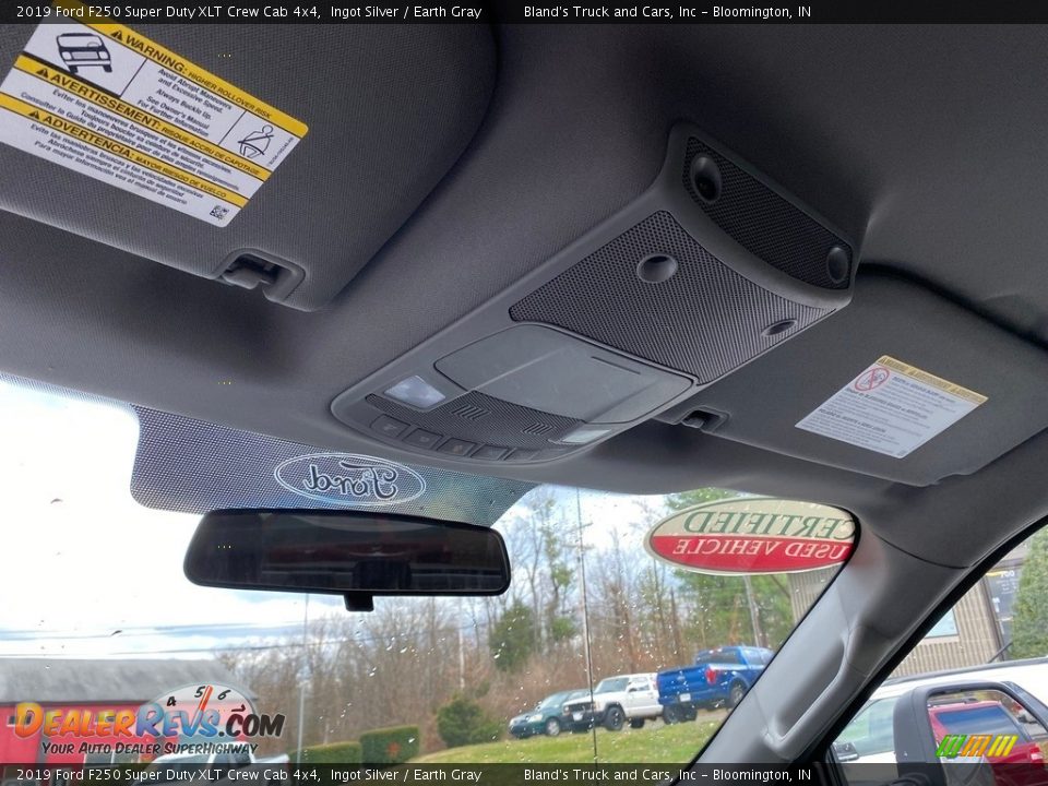 2019 Ford F250 Super Duty XLT Crew Cab 4x4 Ingot Silver / Earth Gray Photo #23