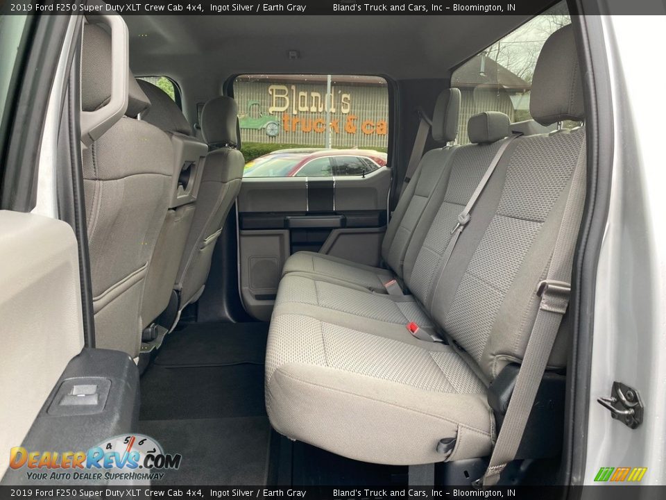 2019 Ford F250 Super Duty XLT Crew Cab 4x4 Ingot Silver / Earth Gray Photo #29