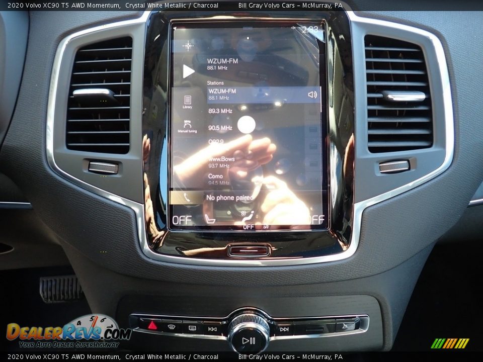 Controls of 2020 Volvo XC90 T5 AWD Momentum Photo #15