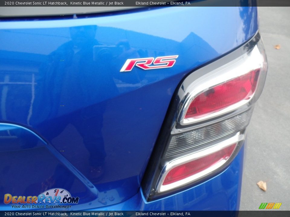 2020 Chevrolet Sonic LT Hatchback Kinetic Blue Metallic / Jet Black Photo #13