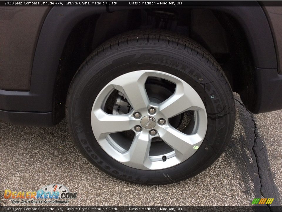 2020 Jeep Compass Latitude 4x4 Granite Crystal Metallic / Black Photo #9