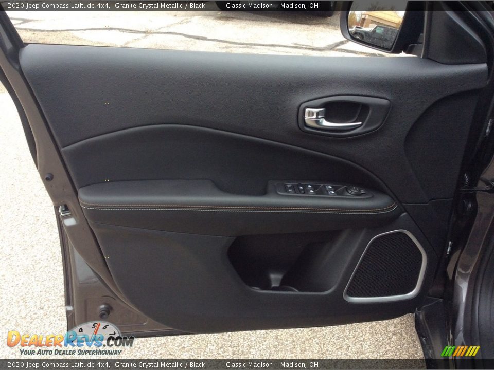 2020 Jeep Compass Latitude 4x4 Granite Crystal Metallic / Black Photo #10