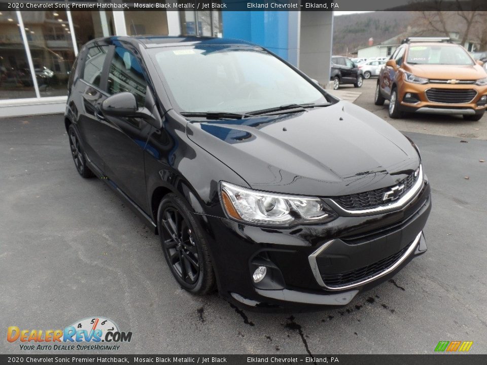 2020 Chevrolet Sonic Premier Hatchback Mosaic Black Metallic / Jet Black Photo #1