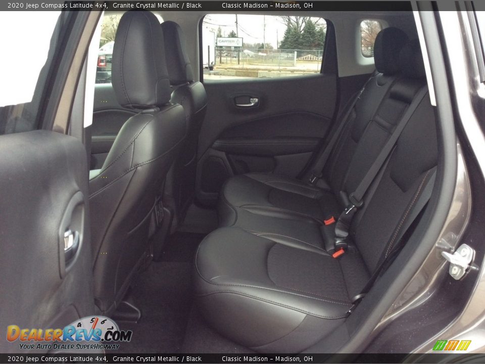 2020 Jeep Compass Latitude 4x4 Granite Crystal Metallic / Black Photo #16