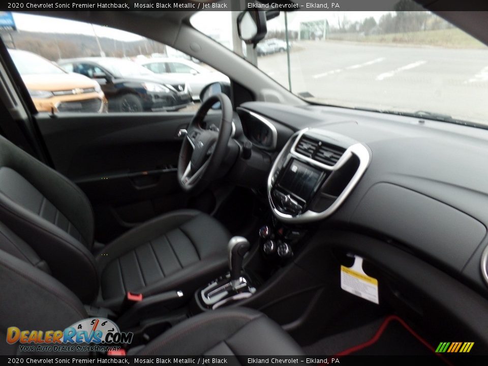 2020 Chevrolet Sonic Premier Hatchback Mosaic Black Metallic / Jet Black Photo #11
