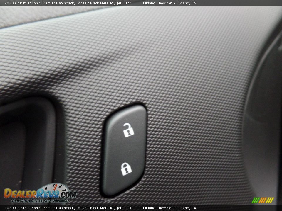 2020 Chevrolet Sonic Premier Hatchback Mosaic Black Metallic / Jet Black Photo #19