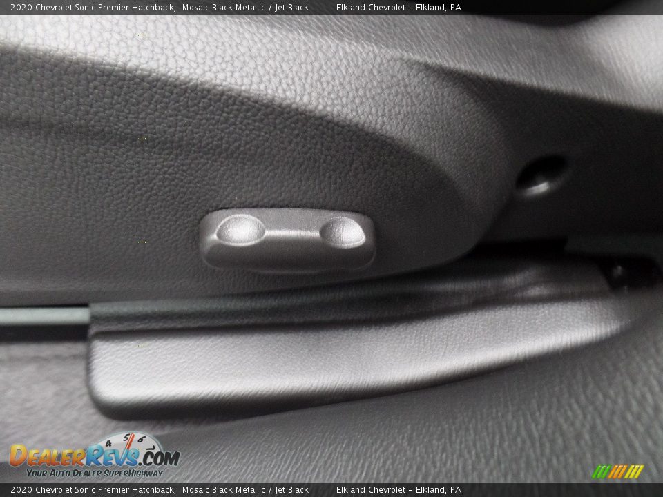 2020 Chevrolet Sonic Premier Hatchback Mosaic Black Metallic / Jet Black Photo #20