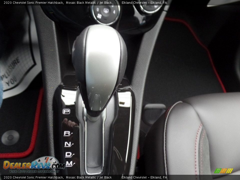 2020 Chevrolet Sonic Premier Hatchback Mosaic Black Metallic / Jet Black Photo #33