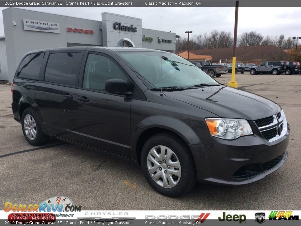 2019 Dodge Grand Caravan SE Granite Pearl / Black/Light Graystone Photo #1