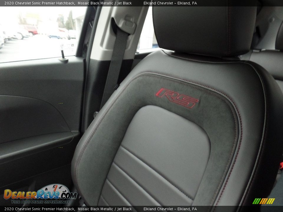 2020 Chevrolet Sonic Premier Hatchback Mosaic Black Metallic / Jet Black Photo #35