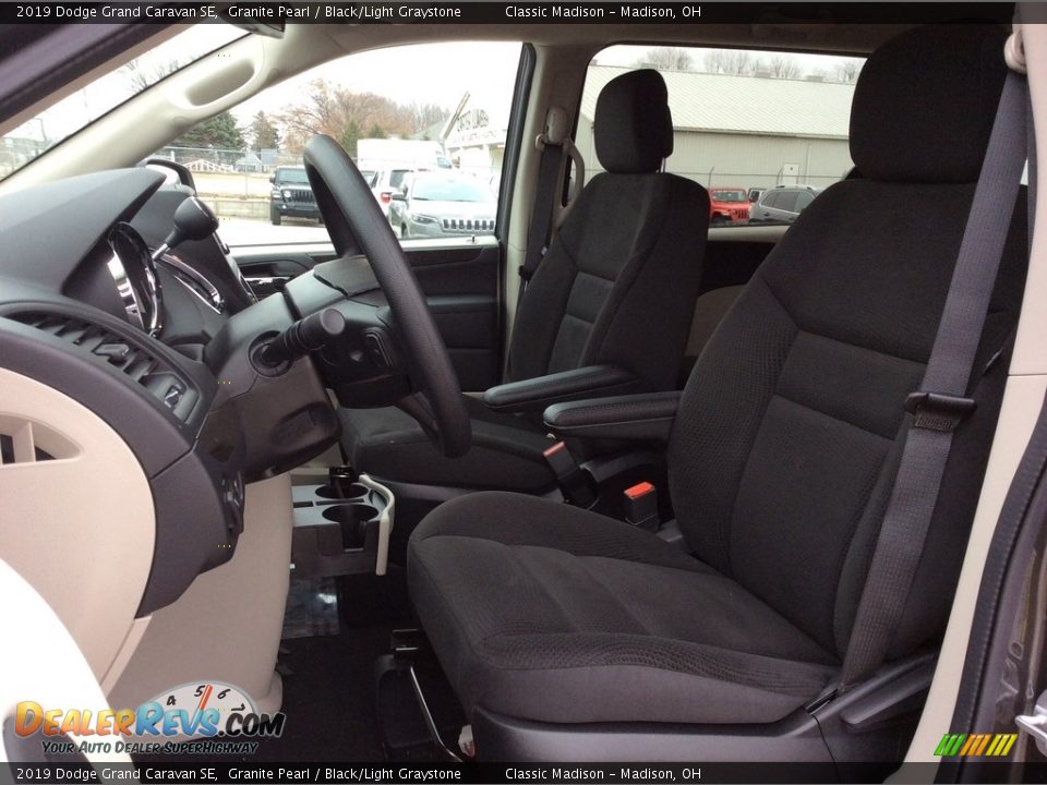 2019 Dodge Grand Caravan SE Granite Pearl / Black/Light Graystone Photo #2