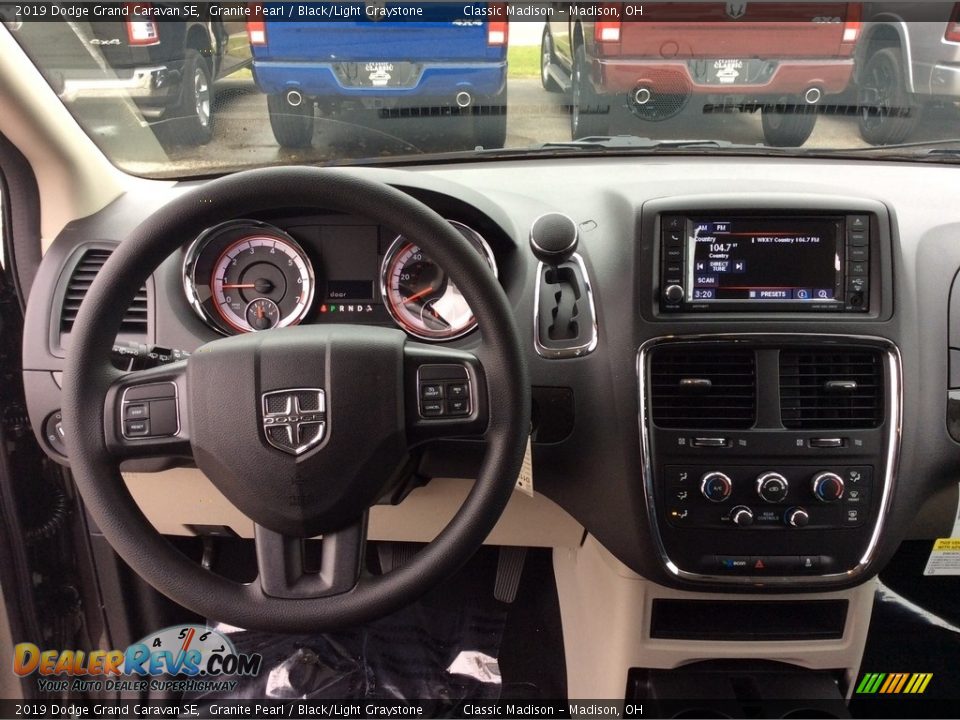 2019 Dodge Grand Caravan SE Granite Pearl / Black/Light Graystone Photo #3