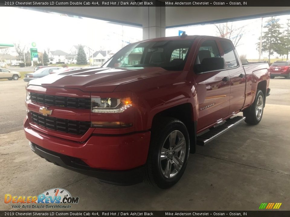 2019 Chevrolet Silverado LD Custom Double Cab 4x4 Red Hot / Dark Ash/Jet Black Photo #6