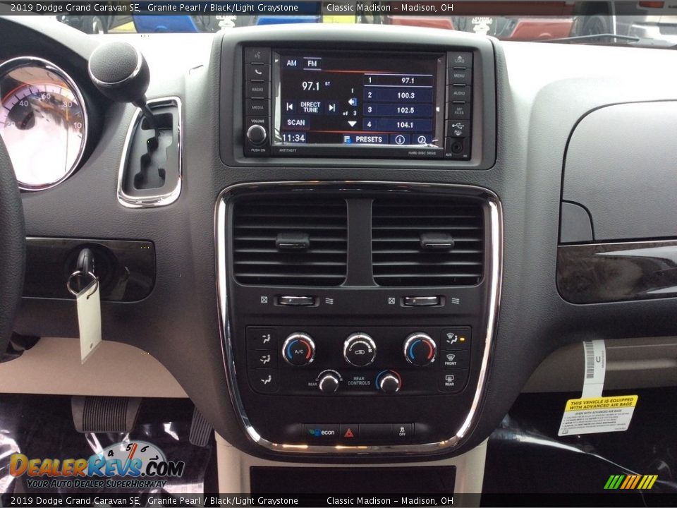 2019 Dodge Grand Caravan SE Granite Pearl / Black/Light Graystone Photo #13