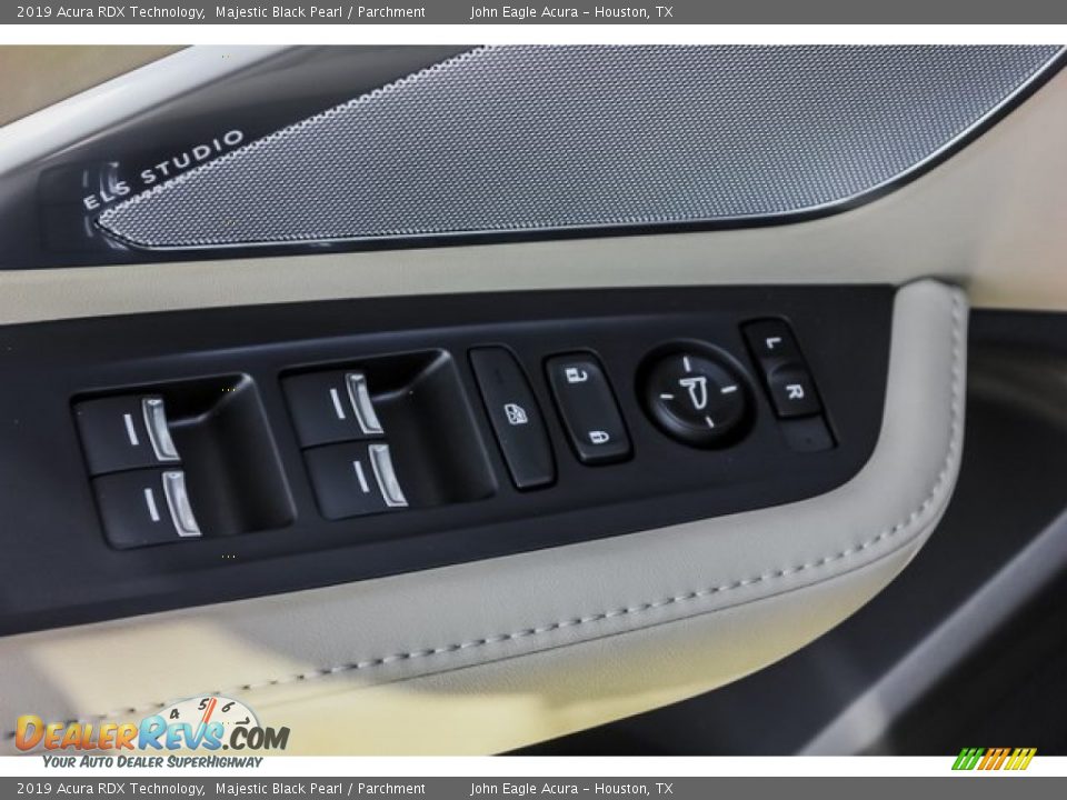 2019 Acura RDX Technology Majestic Black Pearl / Parchment Photo #15
