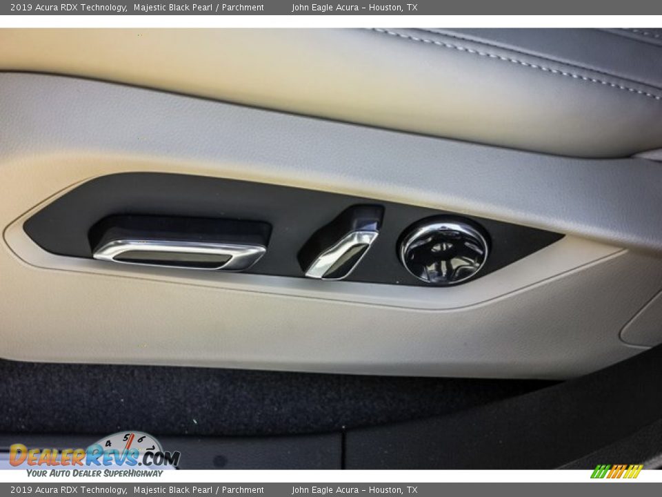 2019 Acura RDX Technology Majestic Black Pearl / Parchment Photo #18