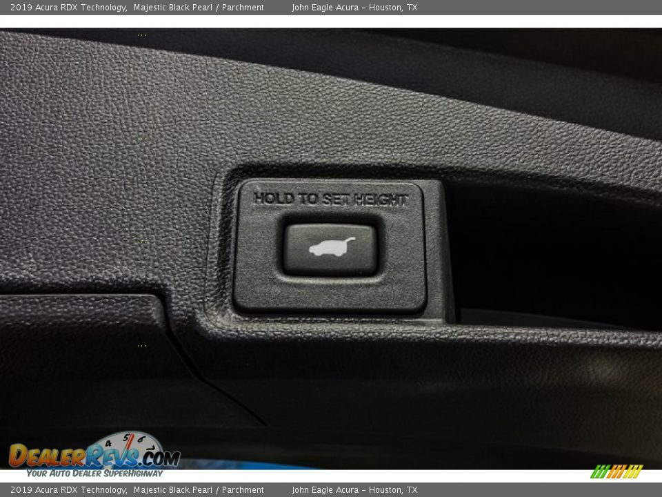 2019 Acura RDX Technology Majestic Black Pearl / Parchment Photo #24