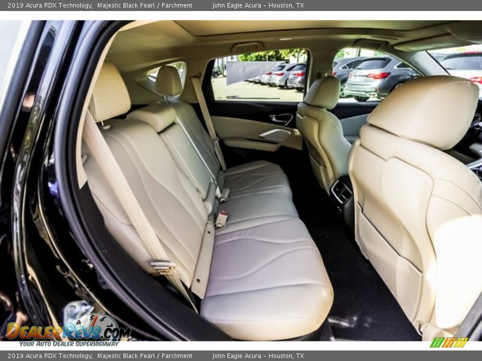 2019 Acura RDX Technology Majestic Black Pearl / Parchment Photo #26